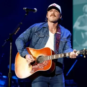 Morgan Wallen Joined by ‘Cowboy Kid Rock for Walk Out at Cleveland Stadium Show