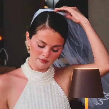 Selena Gomez shares photos from bachelorette party in Mexico