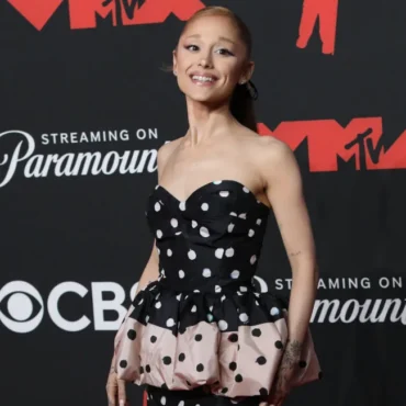 Ariana Grande incredibly bothered by ticket touts