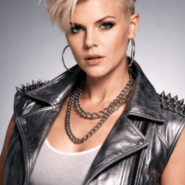 Robyn in metallic style portrait